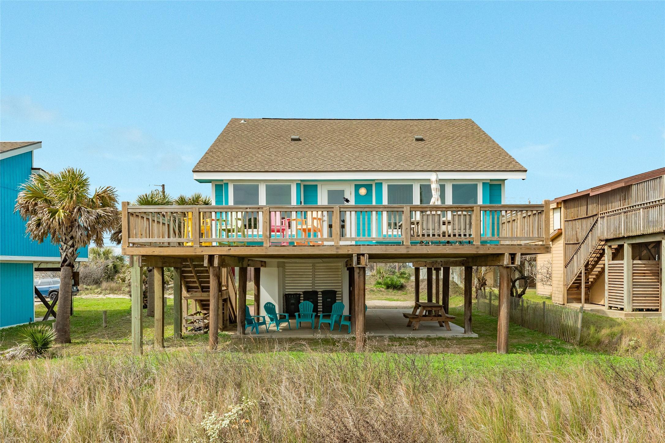 Image 2: Healthy dune system in front of the home