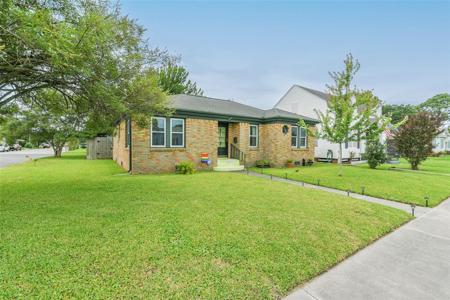 4801 Fannin Drive
