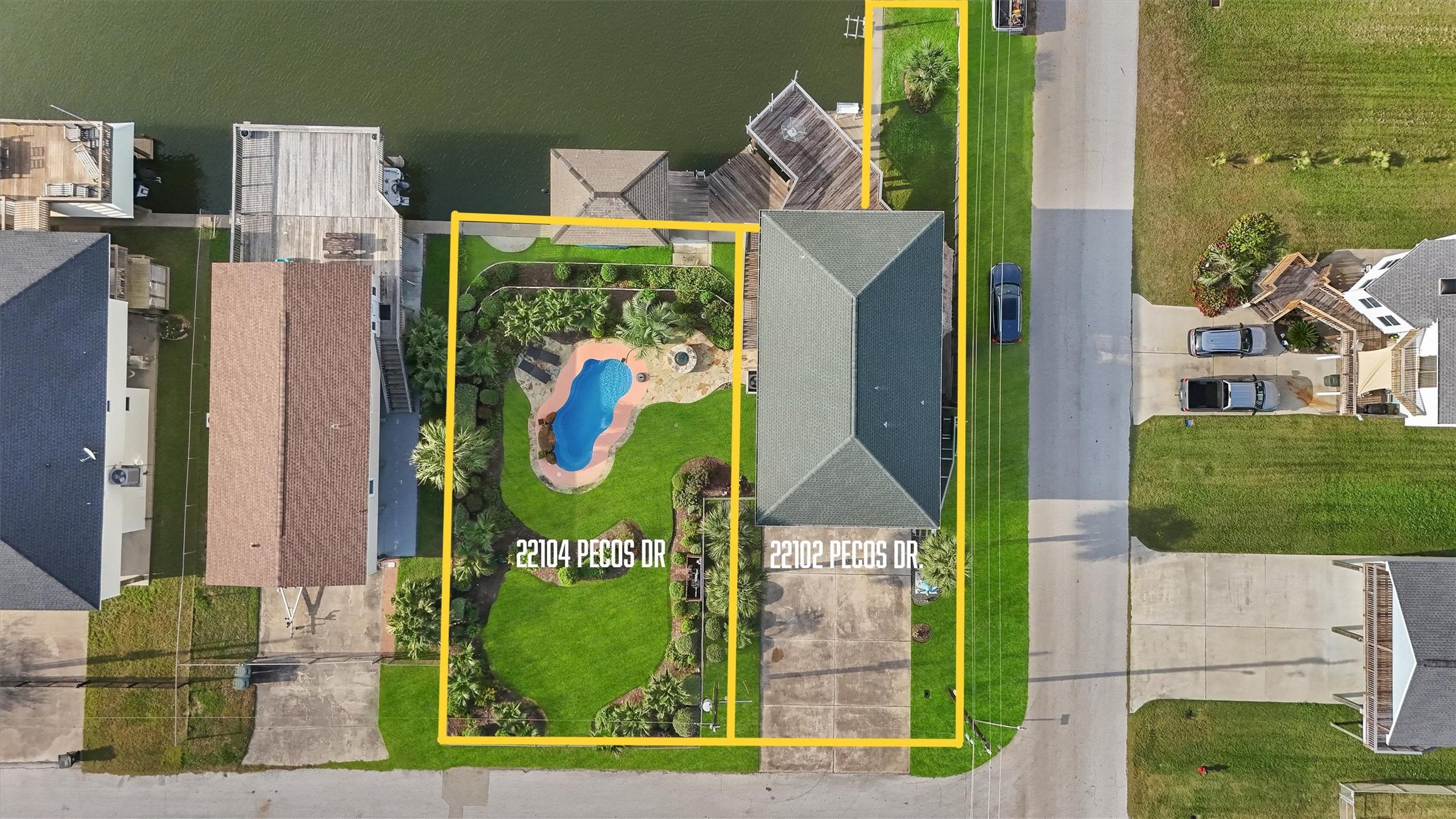 Image 2: Two lots in one price. Lot lines are digitally add