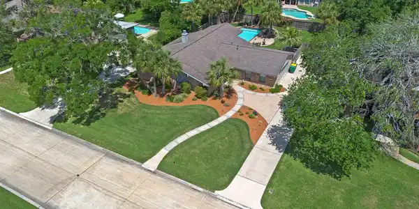 638 Bay Club Drive