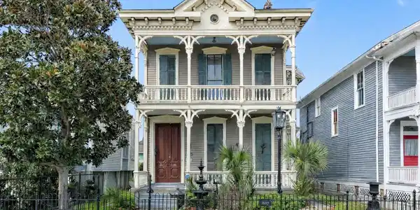 1712 Winnie Street
