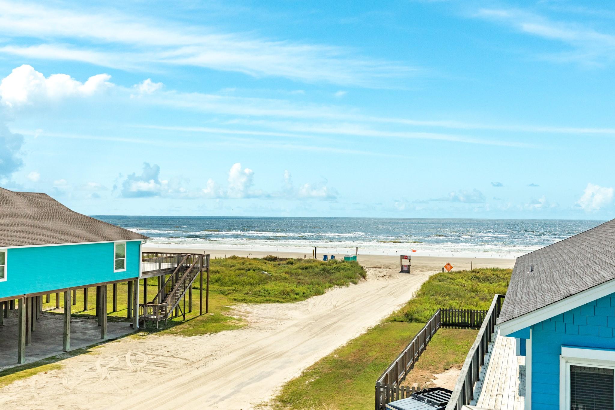 Image 2: Gorgeous Gulf views just steps from the sand, offe