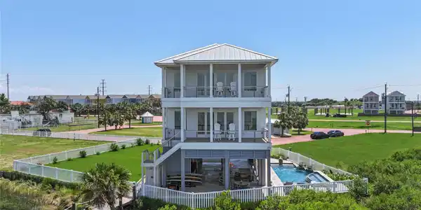 3515 Hudson Court