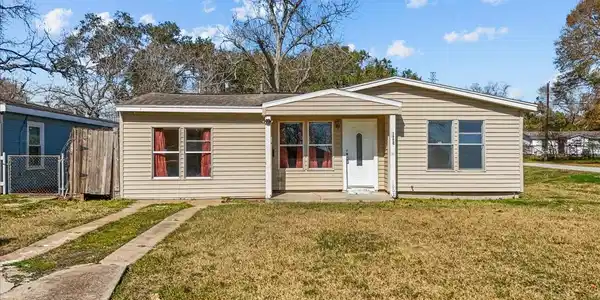 1002 Orange Street