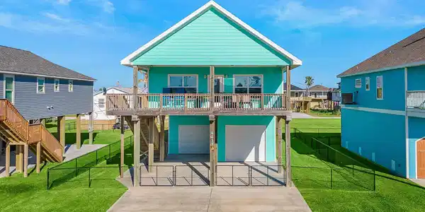 4211 Navarro Drive