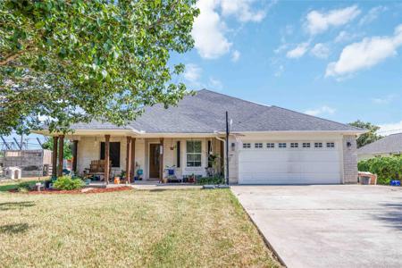 507 Shore Acres Boulevard