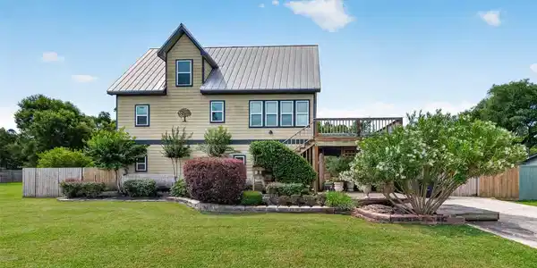 421 N Shady Lane