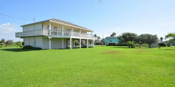 960 Alberdie Drive