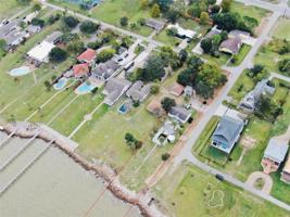 2588 Cliff Drive