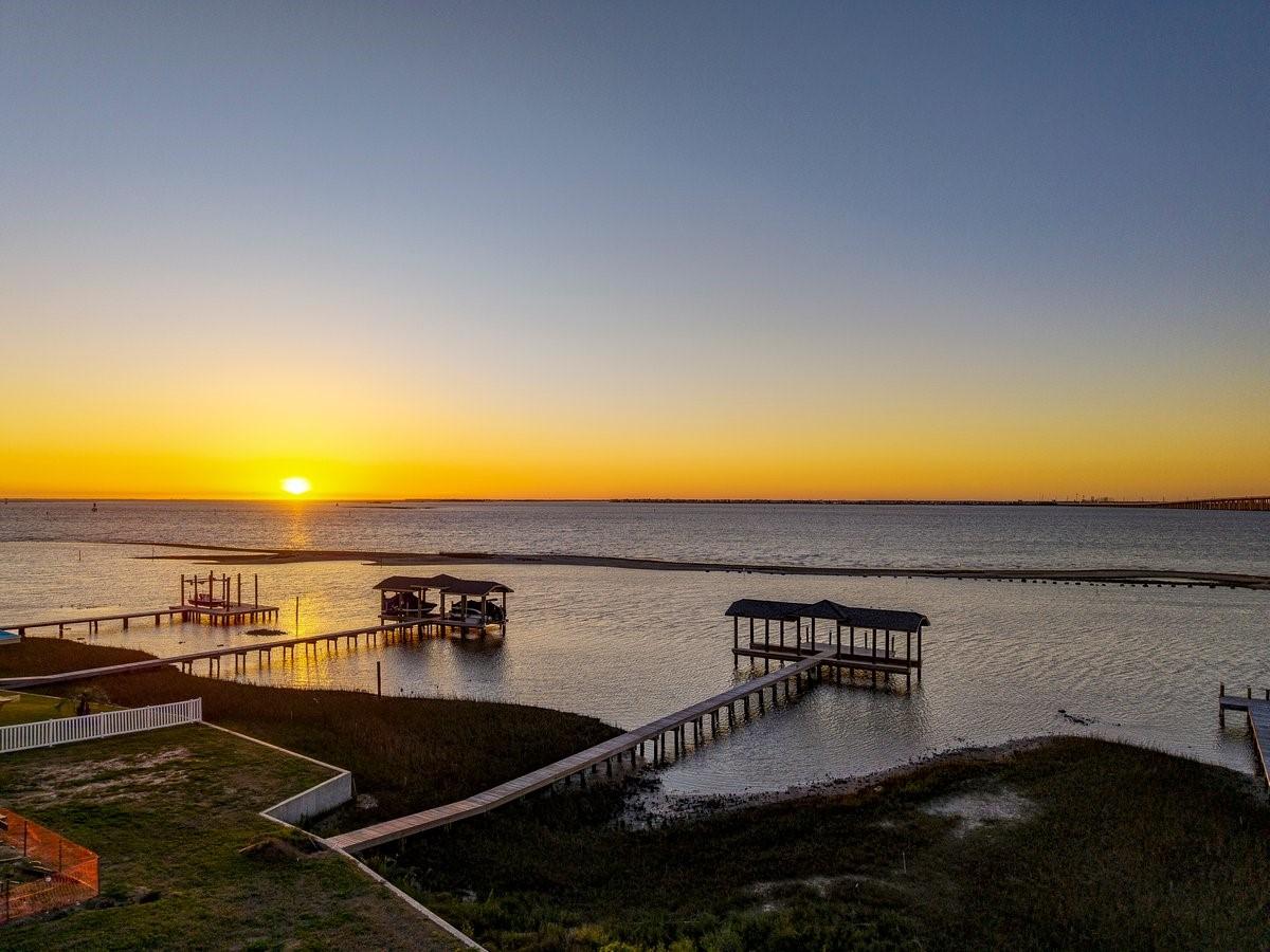 Image 3: Great Sunset views