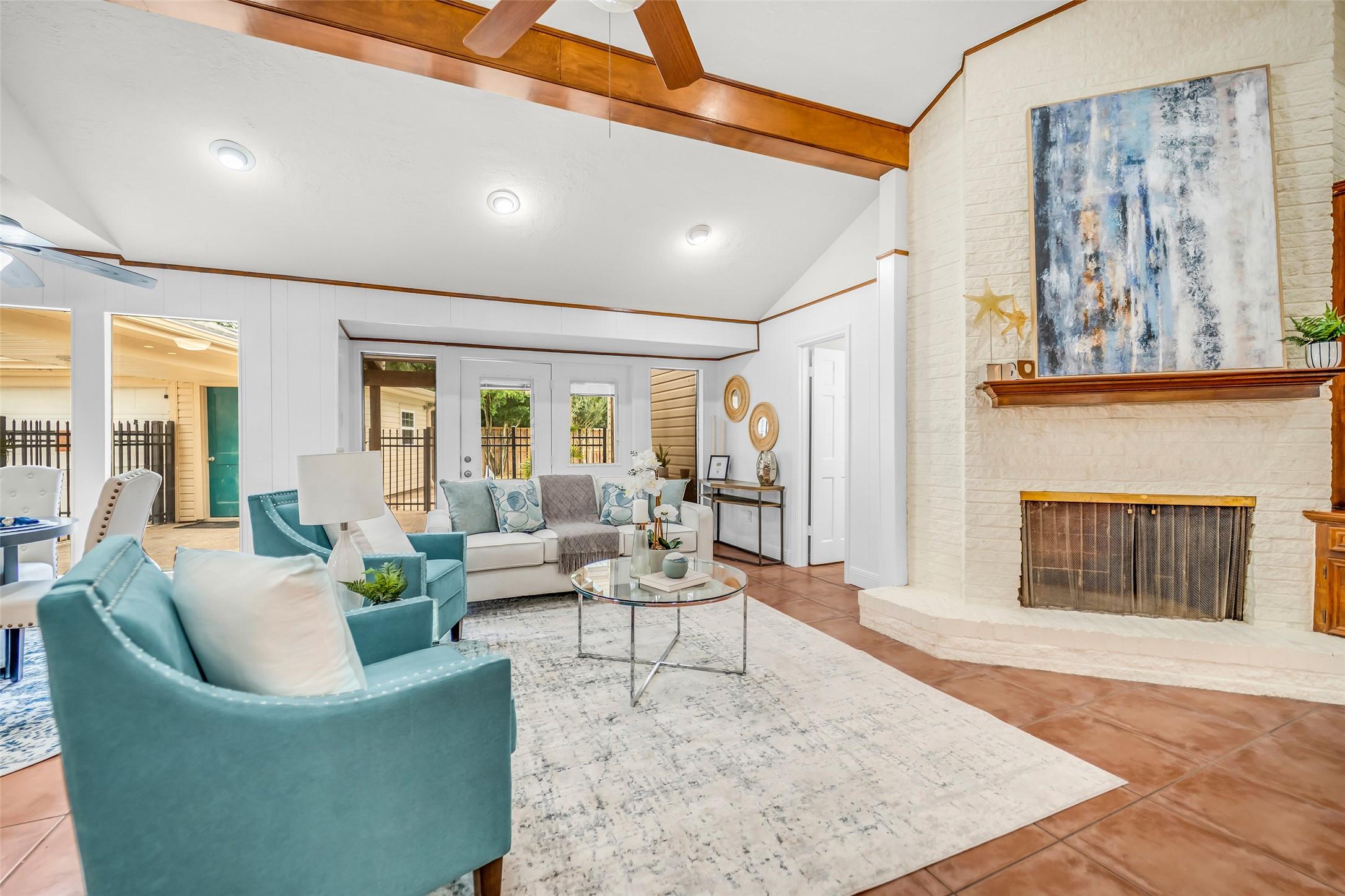 Image 3: Spacious & Full of Character! Vaulted ceilings, ex