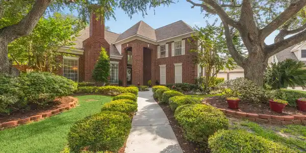 311 Pineview Circle
