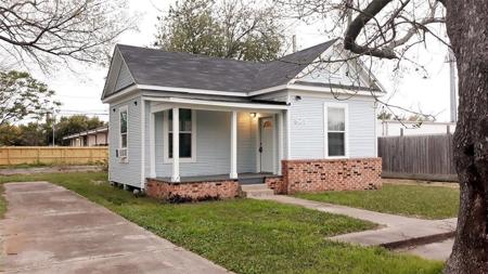 821 6th Avenue