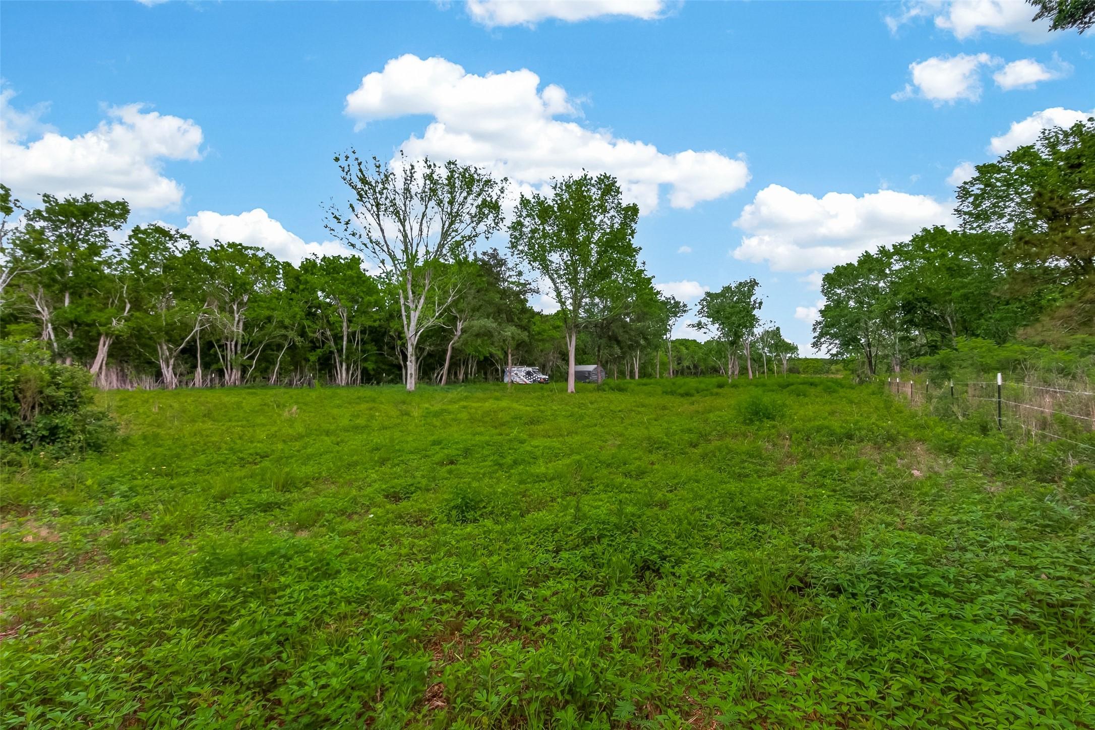 Image 3: you can build to your liking, a country home, an i