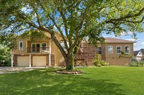 212 Shoreacres Boulevard