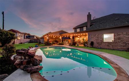 2934 Cove View Drive