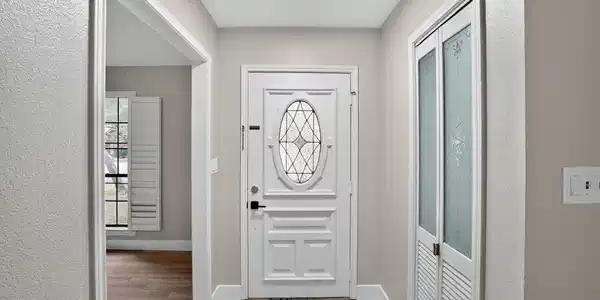 Image 4: Entry