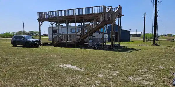 143 Seahorse Drive