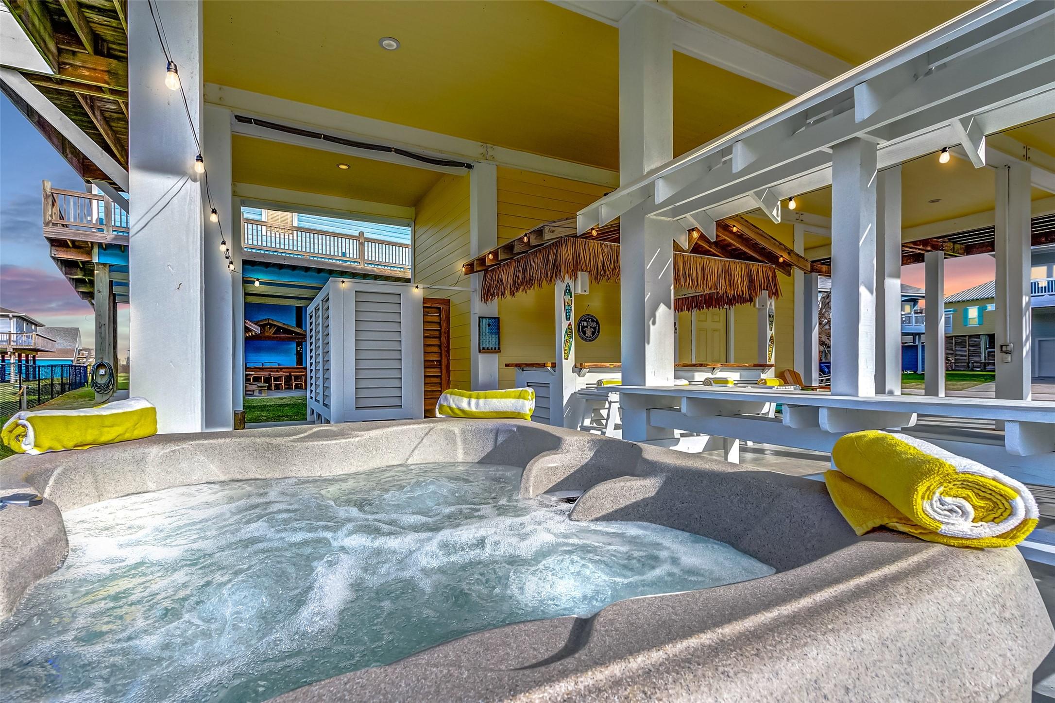 Image 2: Nothing puts the "vacation" in "vacation home" lik
