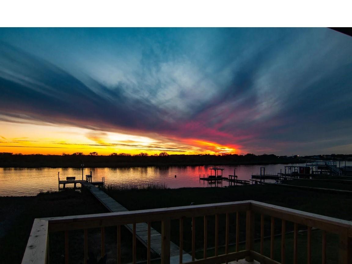 Image 1: 460 Seagull - Texas Best Kept Secret!!!!
