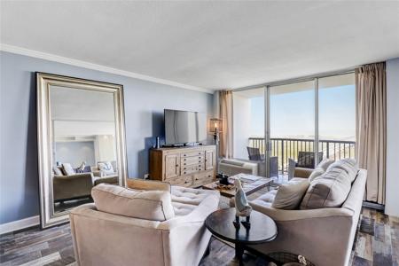 415 E Beach