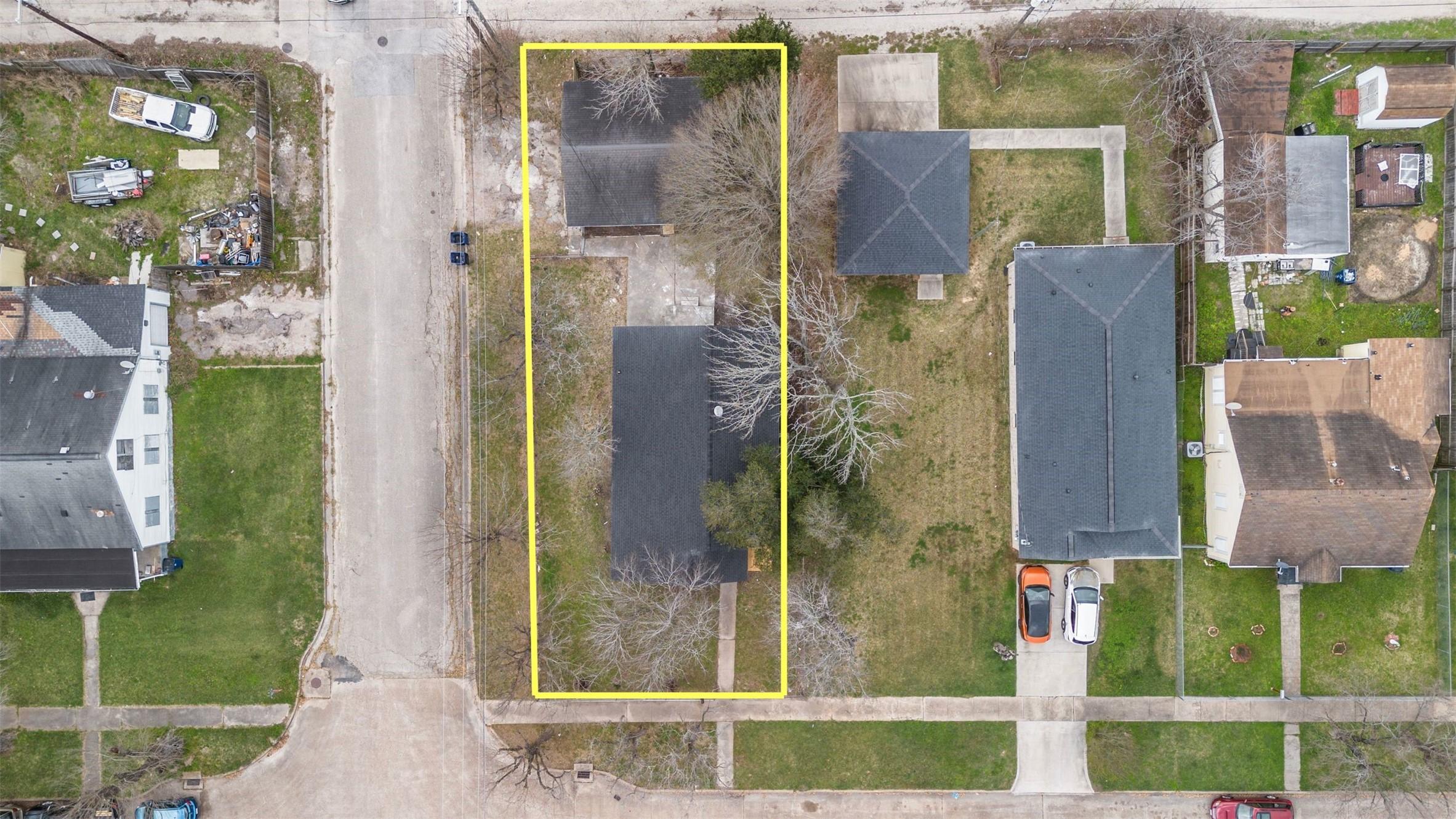 Image 3: Estimated lot outline