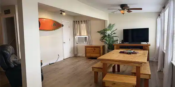 Image 4: Living room with great views of the River out the