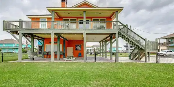 963 Palm Ridge Drive