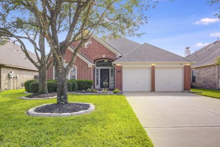 501 Reddingwood Lane