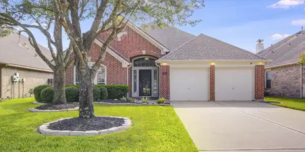 501 Reddingwood Lane