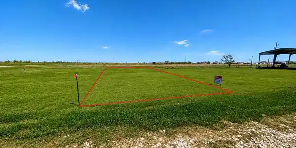 Image 4: Ground-level view of Lot 6A with the approximate p