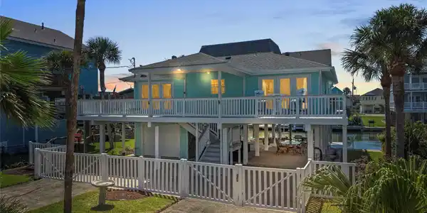 21815 Guadalupe Drive