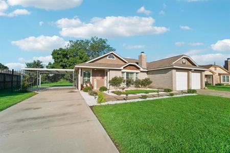 5212 Winding Brook Drive