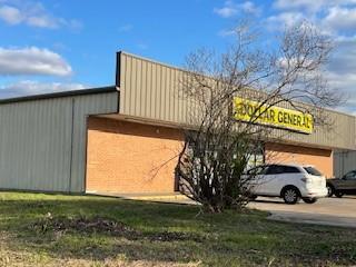 Image 2: Next to the Dollar general store