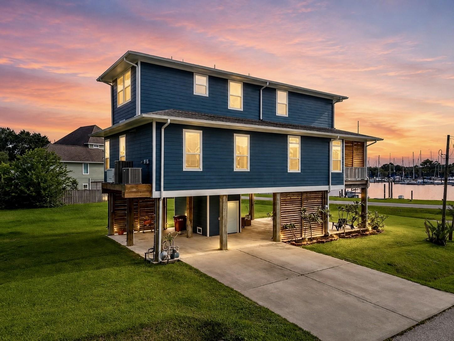 Image 2: Waterfront living at it's finest. Welcome home.