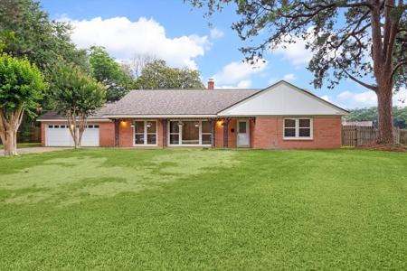 109 Longridge Drive