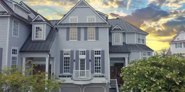 2439 Lakewood Pointe