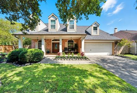 2302 Palm Circle