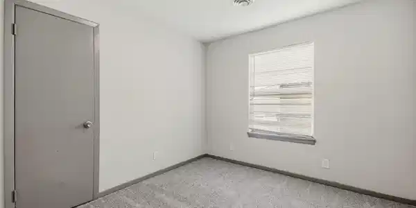 Image 4: Secondary Bedroom 2
