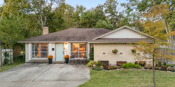 1800 Sheridan Drive