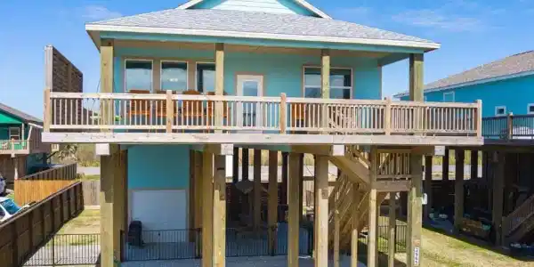 2565 Palm Drive