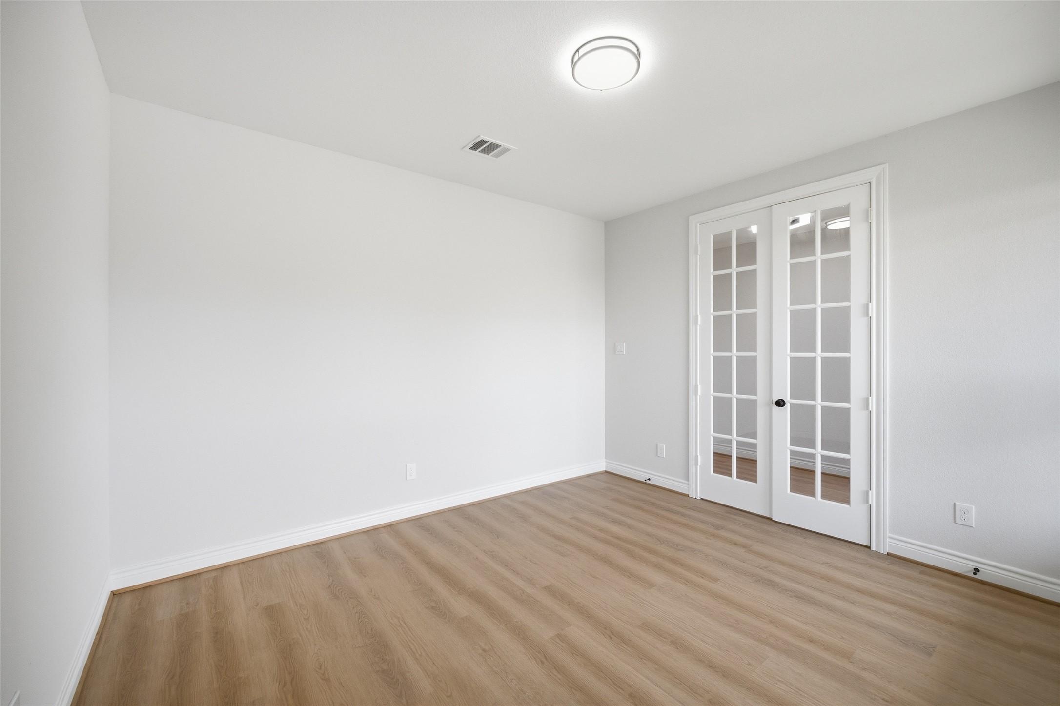 Image 4: Double glass doors offer privacy, creating a funct