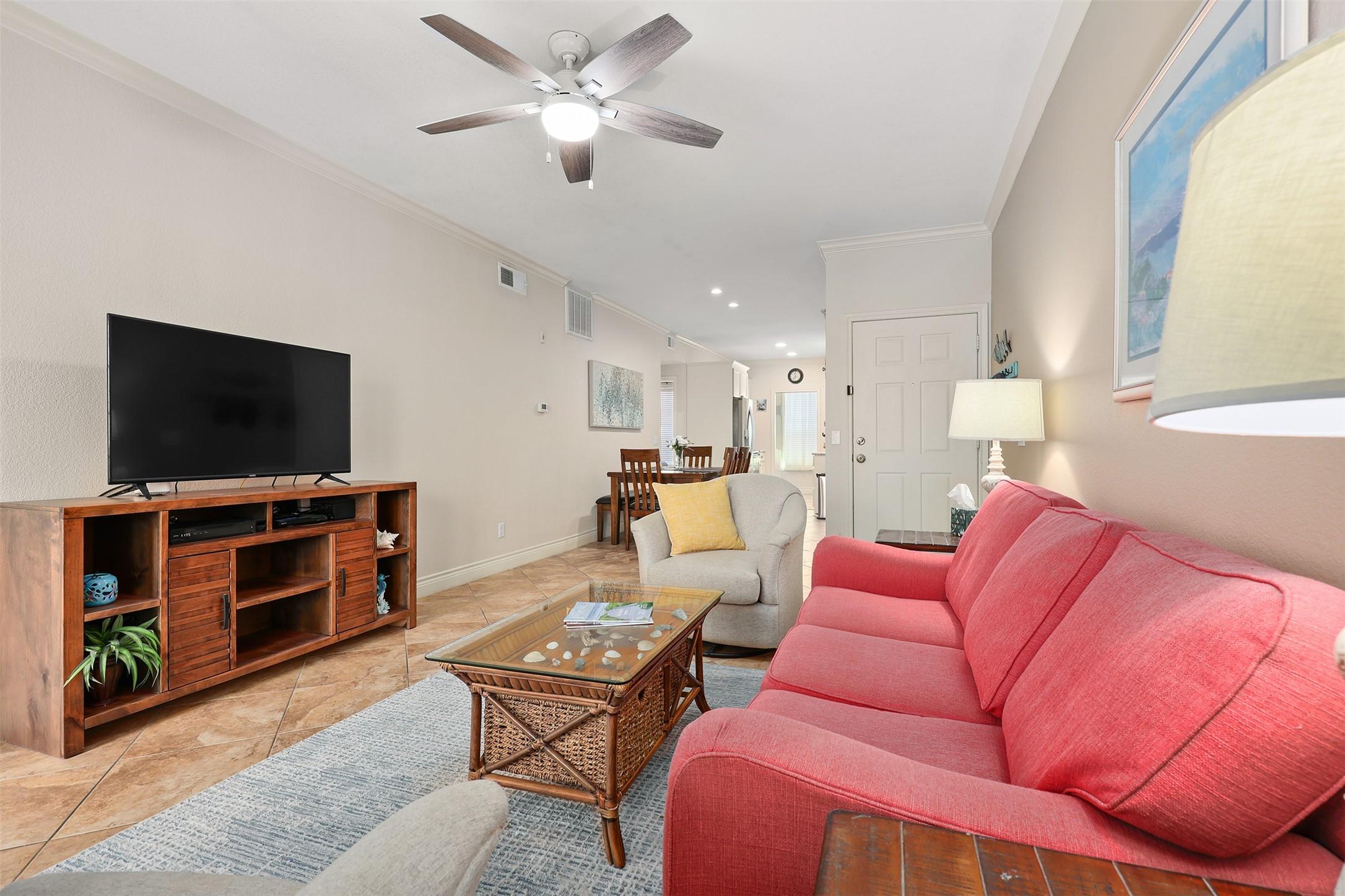 Image 4: Furnishings and decor may be included in the sale