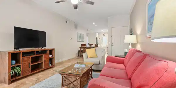 Image 4: Furnishings and decor may be included in the sale