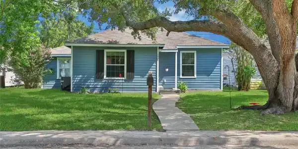 1606 W 8th Street