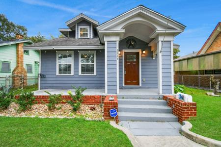 3217 Michigan Street