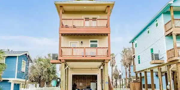 11221 Schwartz Drive
