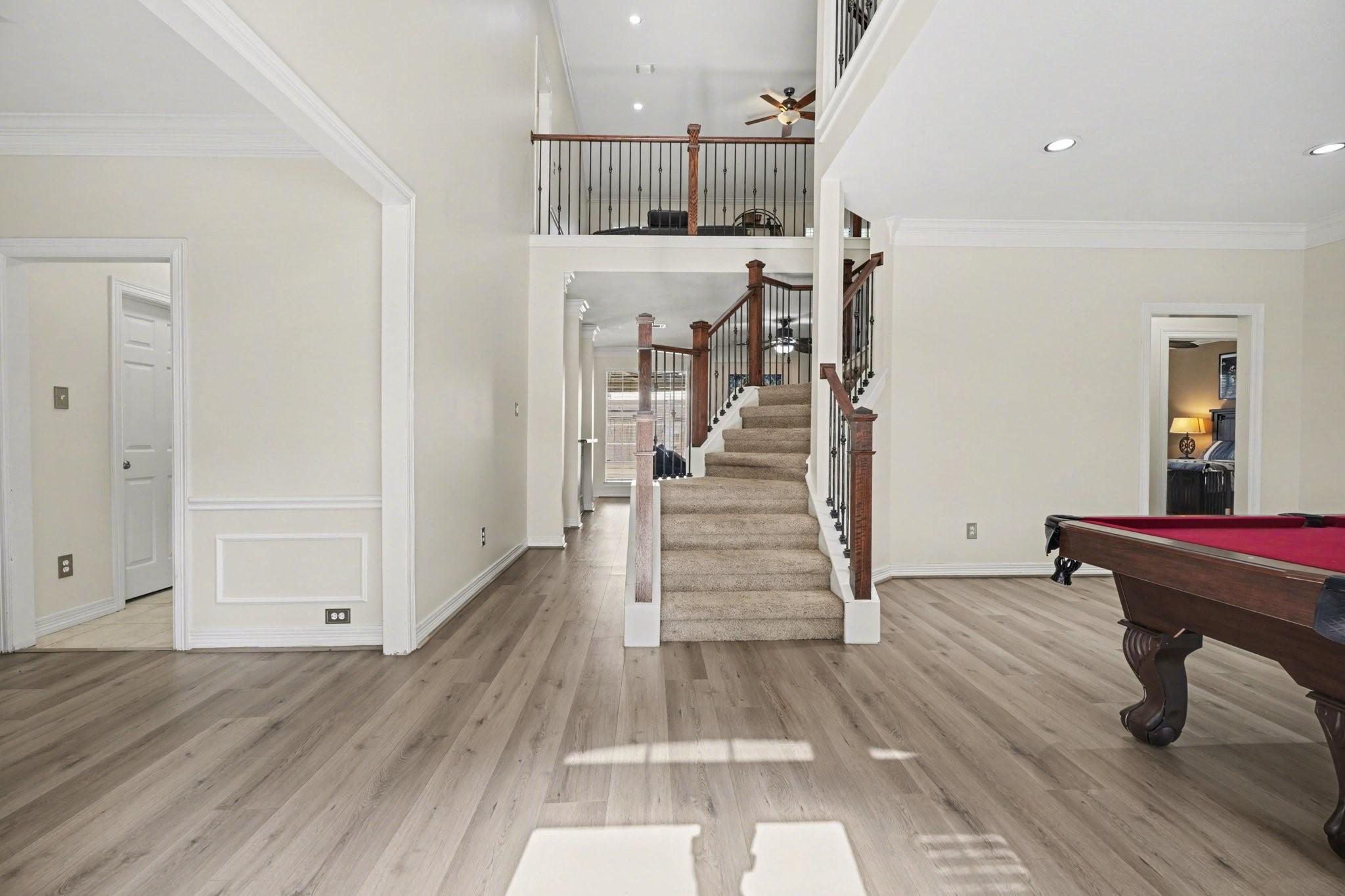 Image 3: Welcome to 2515 Masters - Open entry with formal l