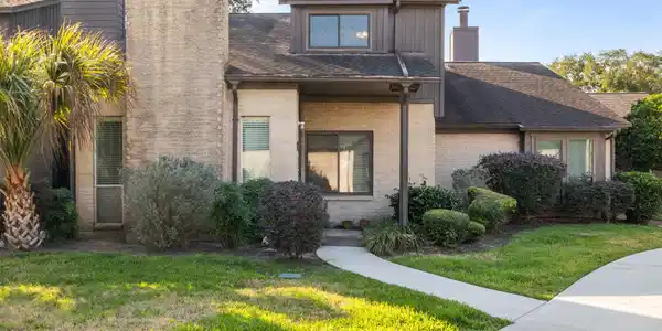 2125 Broadlawn Drive