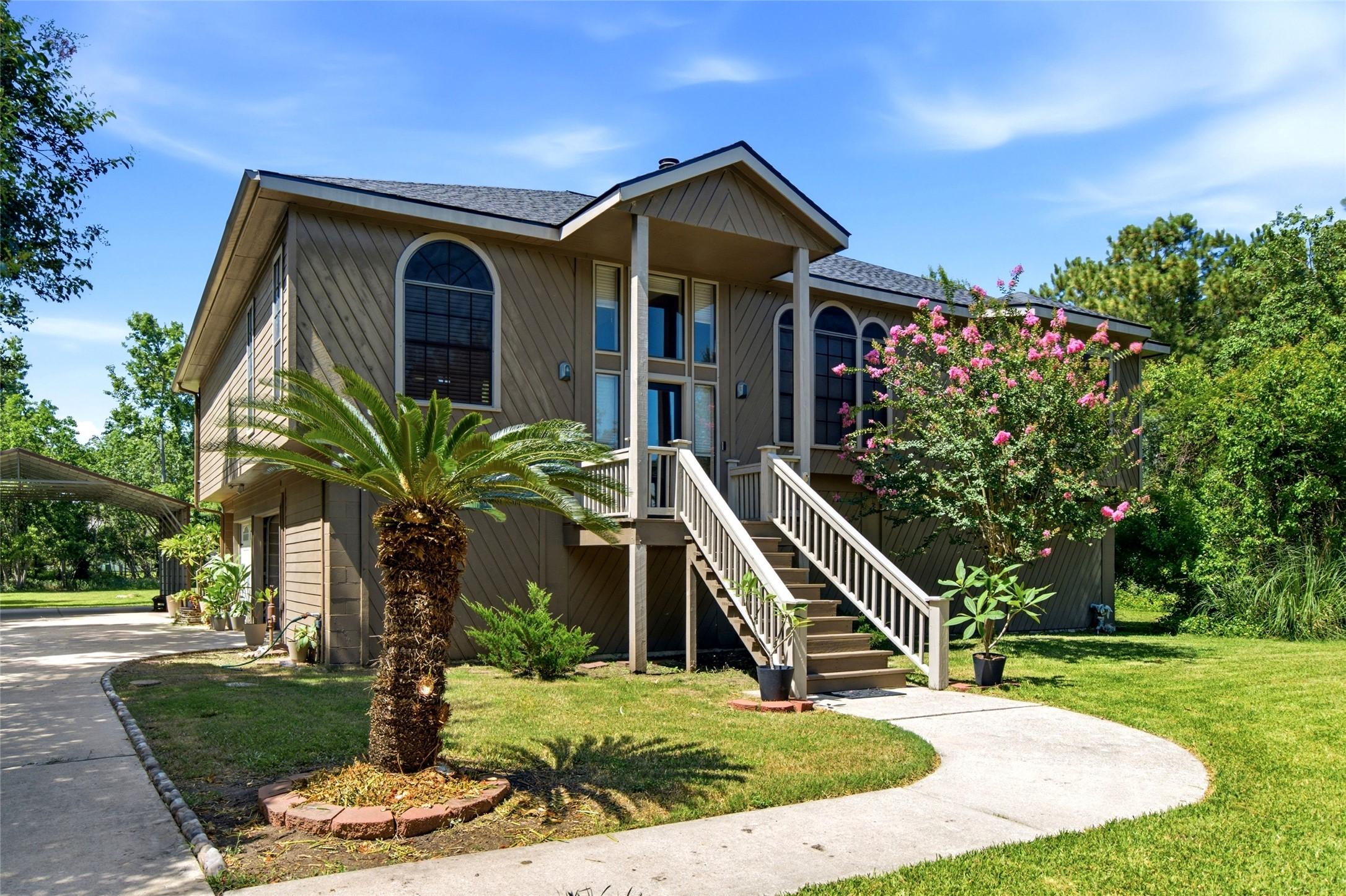Image 2: Front walkway
